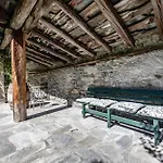 La Tsambra-le Four Des Alpes Rhemes-Saint-Georges