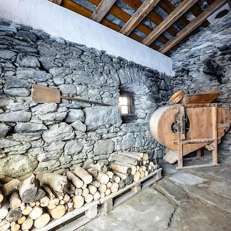 La Tsambra-le Four Des Alpes Apartment *