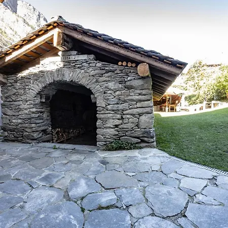 La Tsambra-le Four Des Alpes Appartamento *